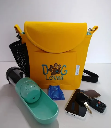30 Best Goldendoodle Gifts For Dog Lovers - 2022 - Happyoodles.com dog Walker bag