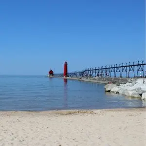 Dog Friendly Family Vacations in the Midwest - Grand Haven Lighthouse, Michigan