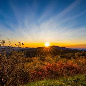 Dog Friendly Things to Do in Shenandoah National Park - Sunrise over mountains. 