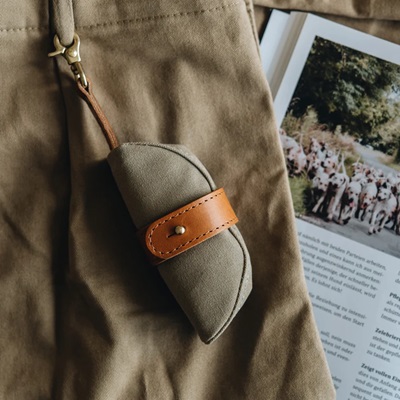 Foldable Lightweight Travel Dog Bowl by Melo